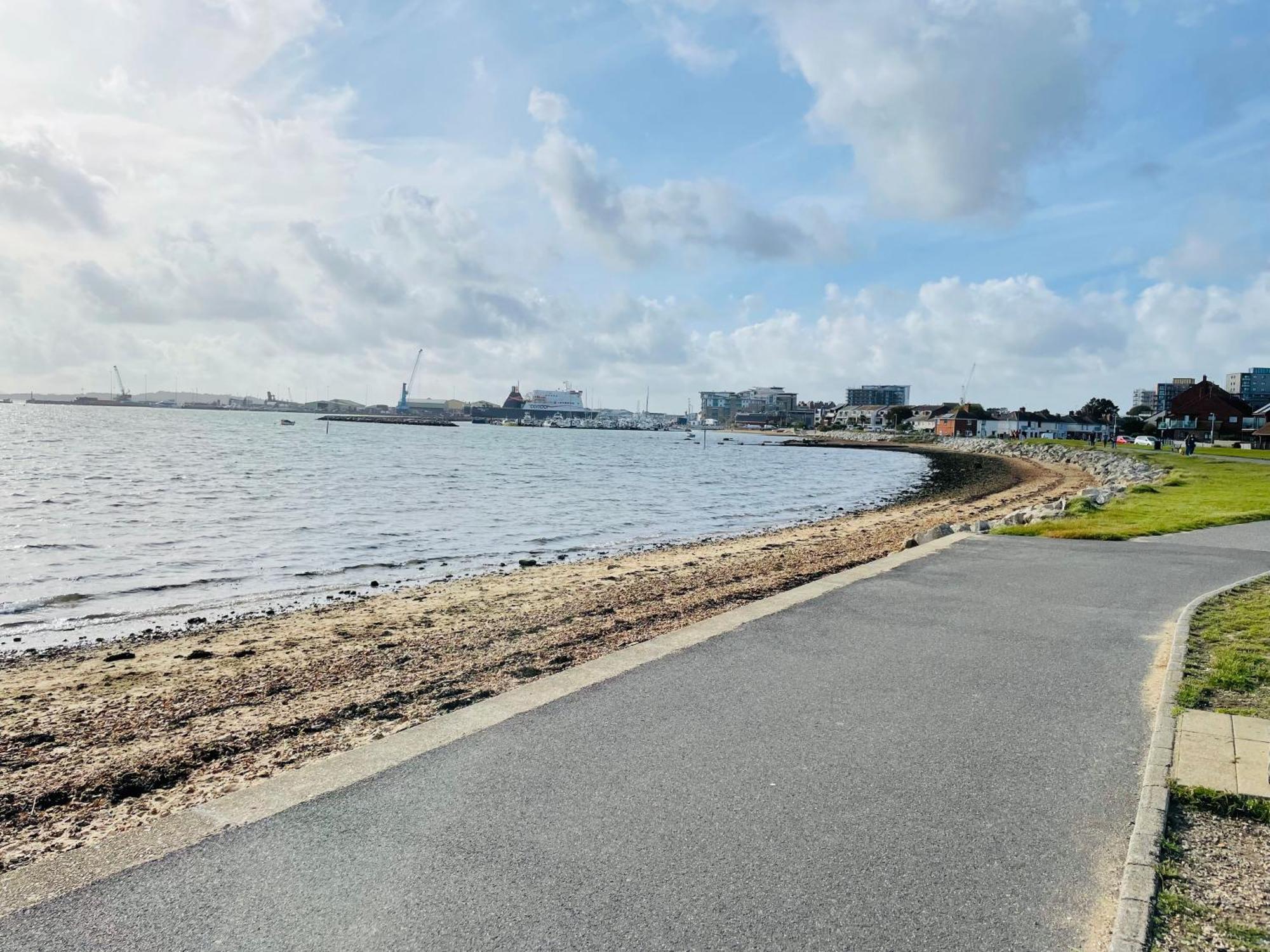 Brownsea Island View Penthouse Apartment Poole Exterior photo