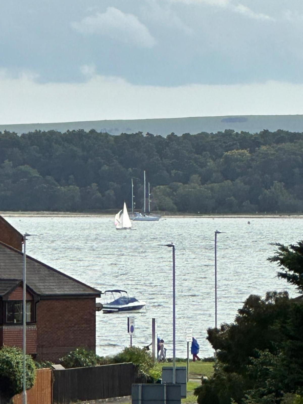 Brownsea Island View Penthouse Apartment Poole Exterior photo